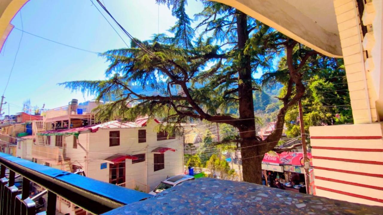 Hotel Woodland Nainital Exteriör bild